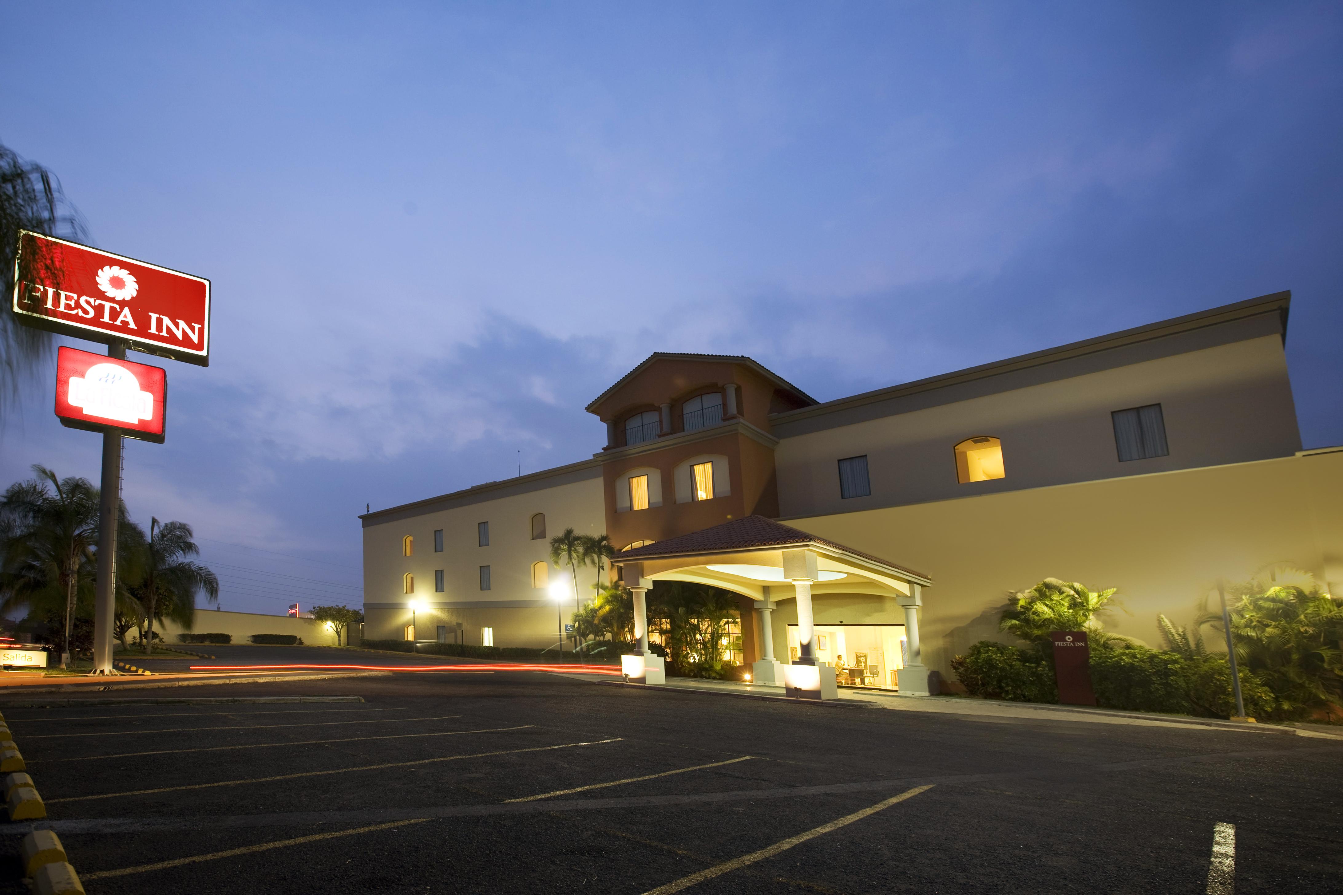 Fiesta Inn Colima Exterior photo