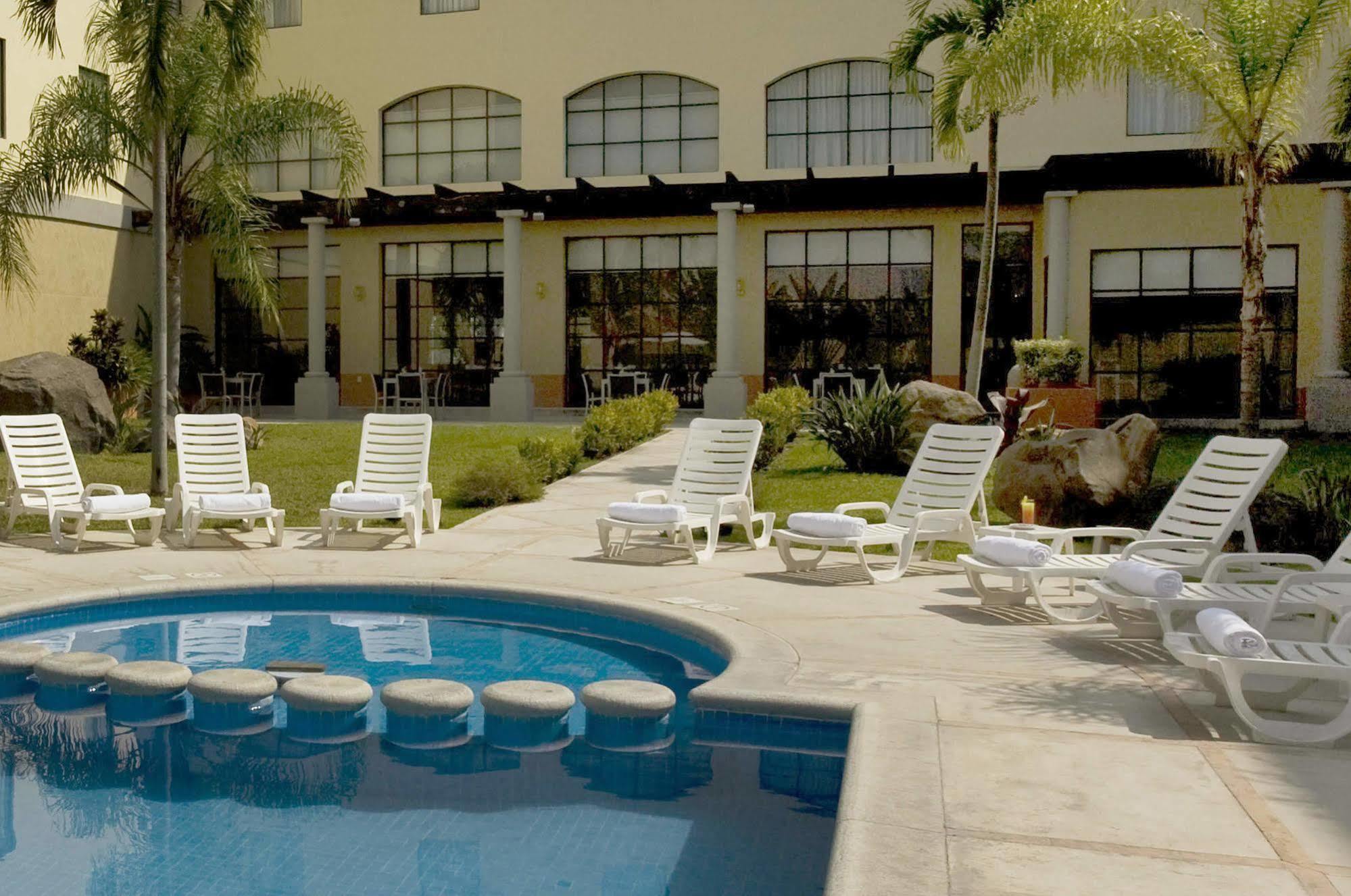 Fiesta Inn Colima Exterior photo